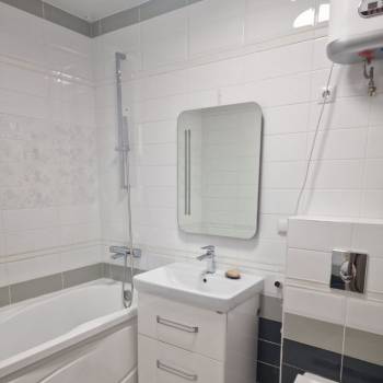 Сдается 2-х комнатная квартира, 56,6 м²