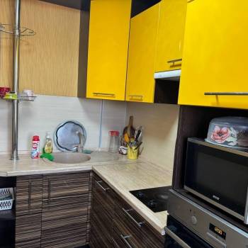 Сдается Многокомнатная квартира, 60 м²