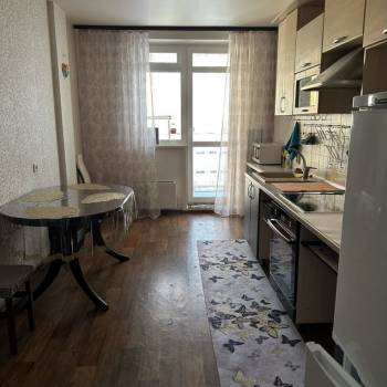 Сдается 2-х комнатная квартира, 56,2 м²