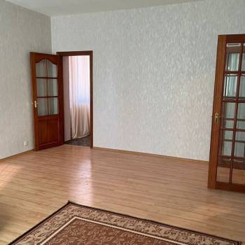 Сдается 1-комнатная квартира, 52 м²