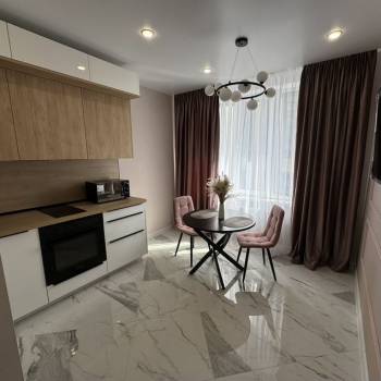 Сдается 1-комнатная квартира, 40 м²