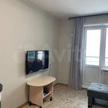 Продается 2-х комнатная квартира, 42 м²