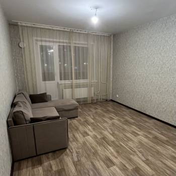 Продается 1-комнатная квартира, 55,1 м²
