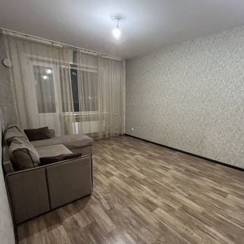 Продается 1-комнатная квартира, 55,1 м²