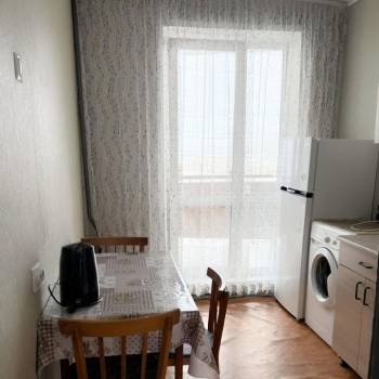 Сдается 1-комнатная квартира, 36 м²