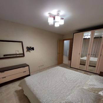 Сдается Многокомнатная квартира, 84 м²