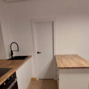 Сдается Многокомнатная квартира, 60 м²