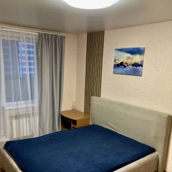 Сдается 1-комнатная квартира, 49 м²