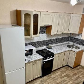 Сдается 1-комнатная квартира, 49 м²