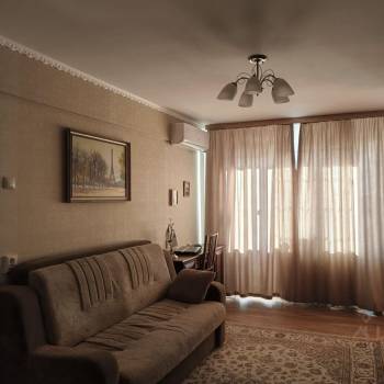 Продается Многокомнатная квартира, 59 м²