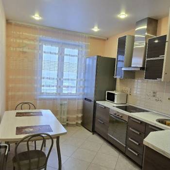 Сдается 1-комнатная квартира, 38,6 м²