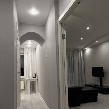 Продается 1-комнатная квартира, 30,4 м²