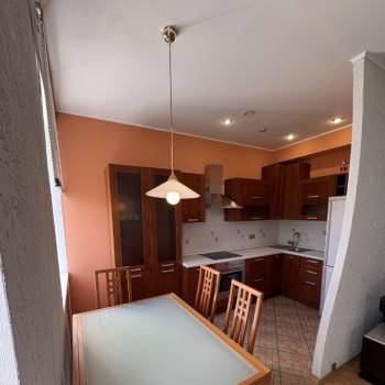 Сдается Многокомнатная квартира, 77 м²