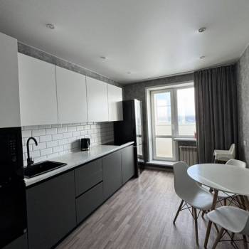 Продается 1-комнатная квартира, 41 м²