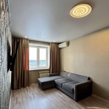 Продается 1-комнатная квартира, 41 м²