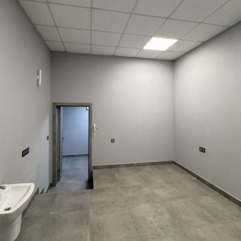 Сдается Нежилое помещение, 17 м²