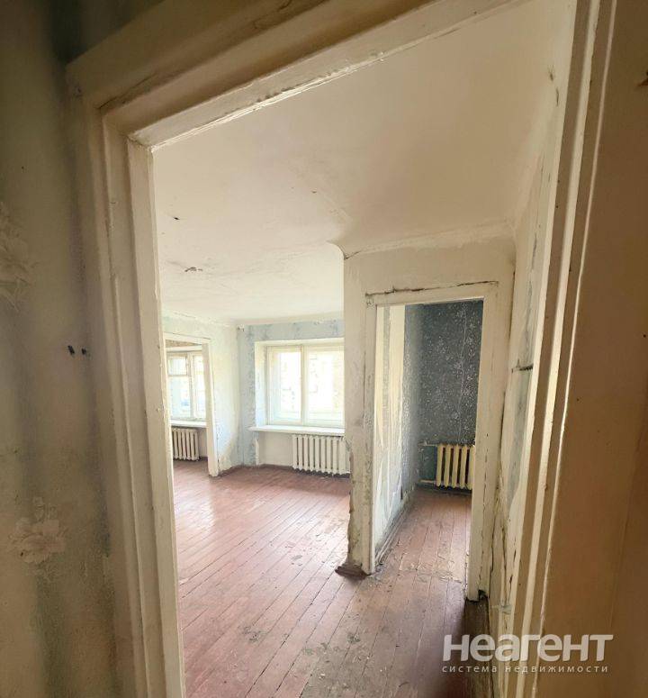 Продам 2-ком. квартиру, ул. Титова