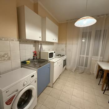 Сдается 1-комнатная квартира, 38 м²