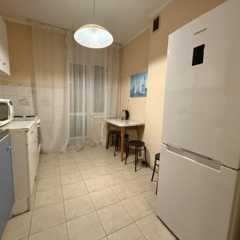 Сдается 1-комнатная квартира, 38 м²