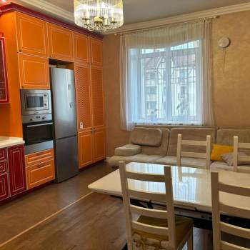 Продается 3-х комнатная квартира, 100 м²