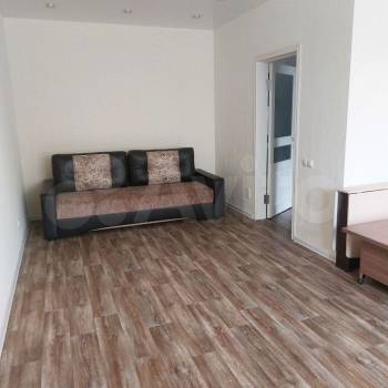 Продается 1-комнатная квартира, 42,5 м²