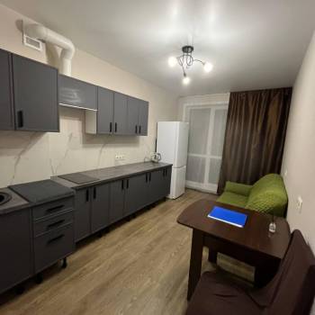 Сдается 1-комнатная квартира, 41 м²