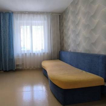 Продается Многокомнатная квартира, 77,8 м²