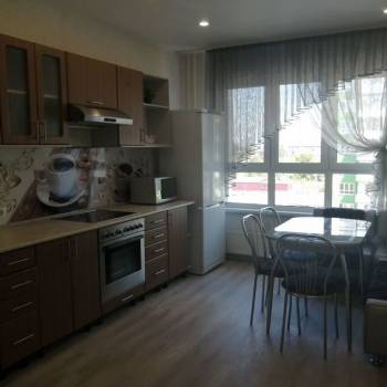 Сдается 1-комнатная квартира, 42,2 м²