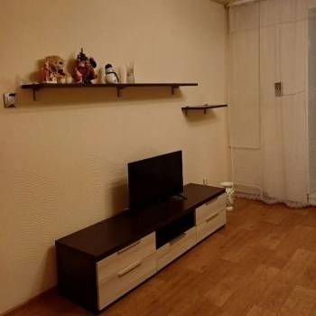 Сдается Многокомнатная квартира, 60 м²