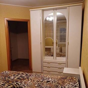 Сдается Многокомнатная квартира, 60 м²