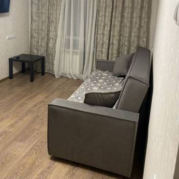 Сдается 1-комнатная квартира, 42 м²