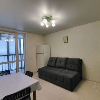 Сдается 1-комнатная квартира, 37 м²