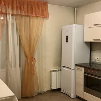 Сдается 1-комнатная квартира, 40 м²