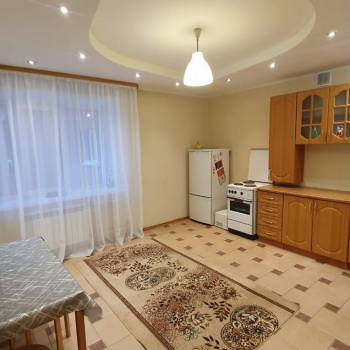 Сдается 2-х комнатная квартира, 67 м²