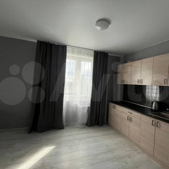 Продается 1-комнатная квартира, 46 м²