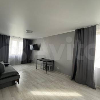 Продается 1-комнатная квартира, 46 м²