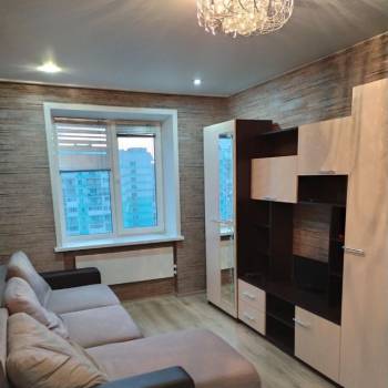 Сдается 1-комнатная квартира, 42 м²