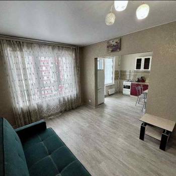 Сдается 1-комнатная квартира, 40 м²