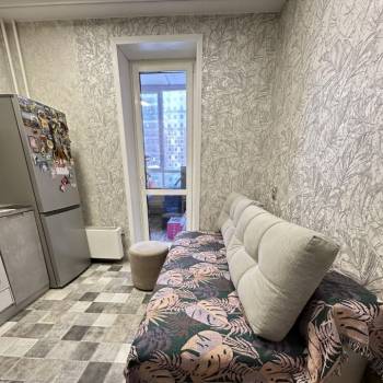 Продается 1-комнатная квартира, 37,2 м²