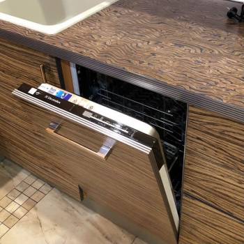 Сдается 2-х комнатная квартира, 82 м²