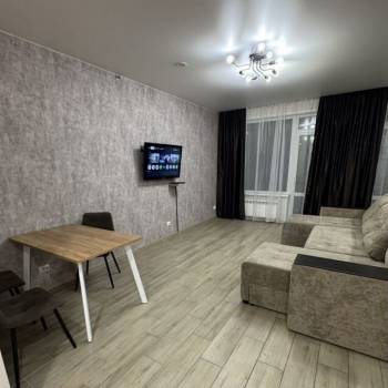 Продается 1-комнатная квартира, 40 м²