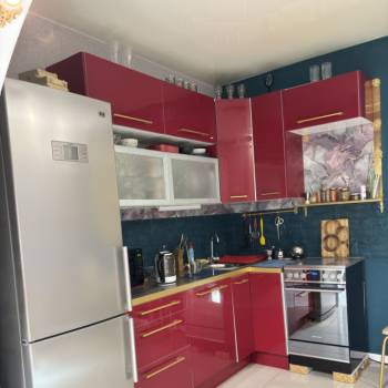 Продается 1-комнатная квартира, 42 м²