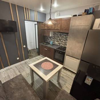 Продается 1-комнатная квартира, 43 м²