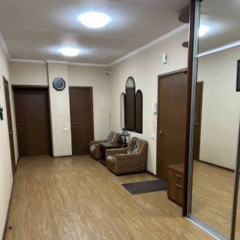 Сдается Многокомнатная квартира, 115 м²