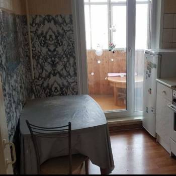 Сдается 1-комнатная квартира, 42 м²