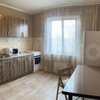 Сдается 1-комнатная квартира, 40 м²