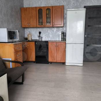 Сдается 1-комнатная квартира, 42 м²