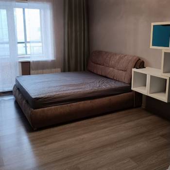 Сдается 1-комнатная квартира, 51 м²