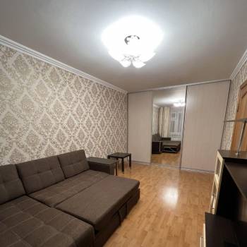 Сдается 2-х комнатная квартира, 42 м²