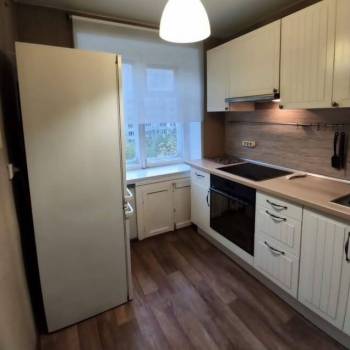 Продается 1-комнатная квартира, 32 м²